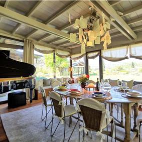 5 bedroom villa with pool and tennis court near San Gimignano, sleeps 10